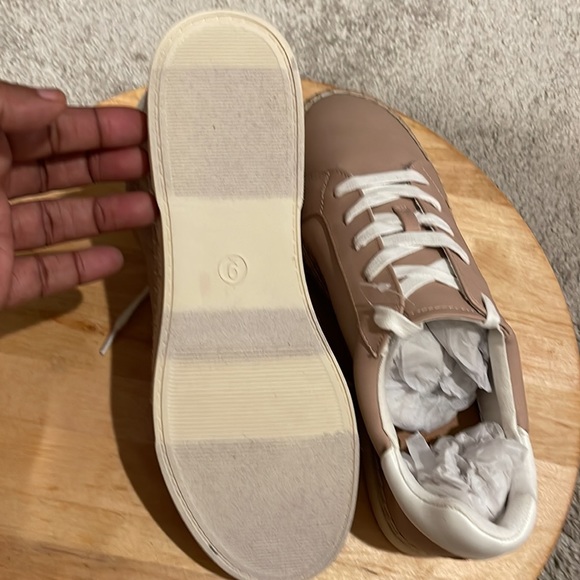 Casual walking shoes.  Espadrille like style. - Picture 6 of 7